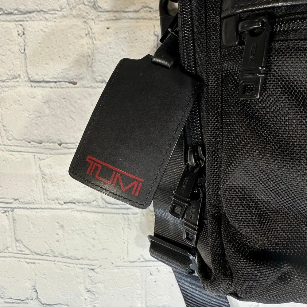Tumi Alpha 2 Business Briefcase Black Ballistic Nylon Slim Laptop Bag 26110D2